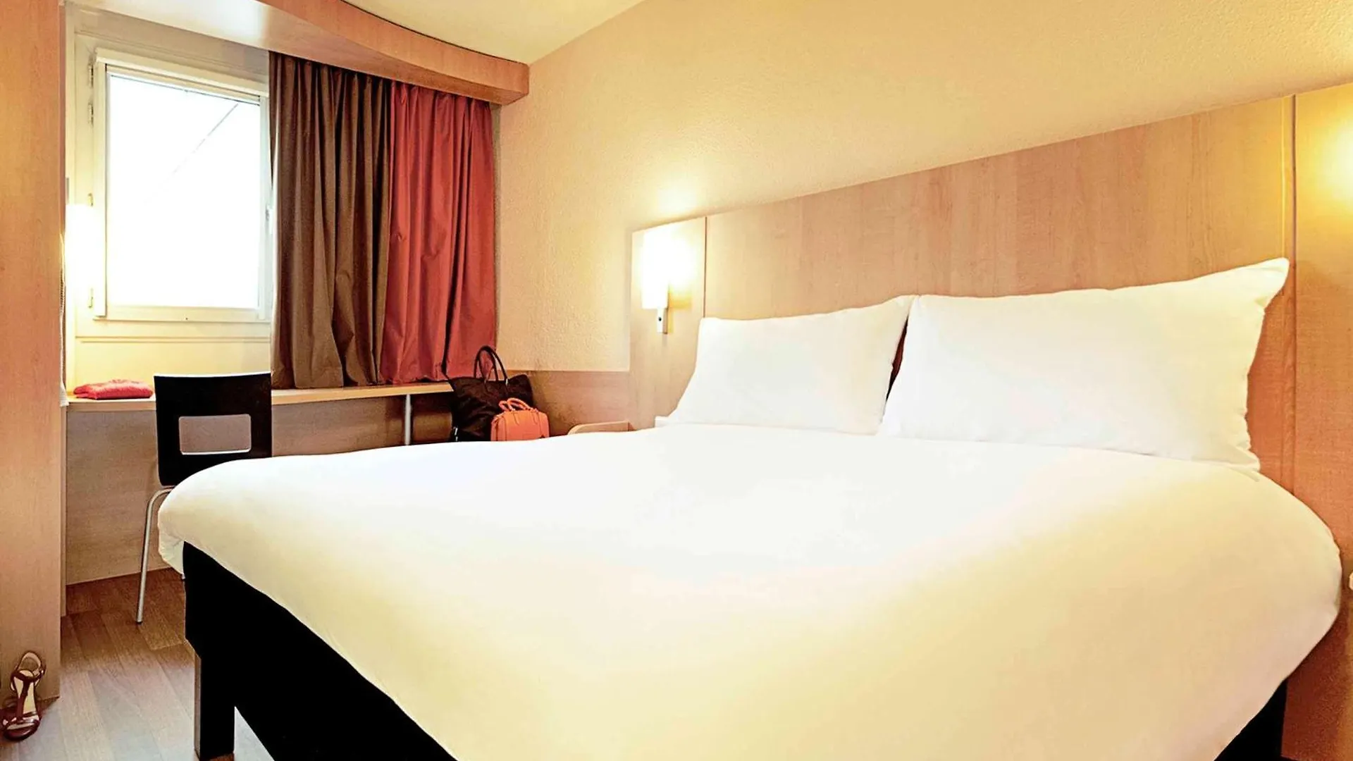 Hotel Ibis Paris Porte D'Orleans Montrouge