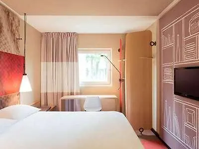 Hotel Ibis Paris Porte D'Orleans Montrouge